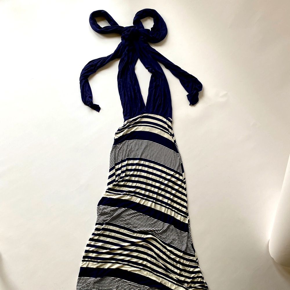 Super slimming maxi halter dress